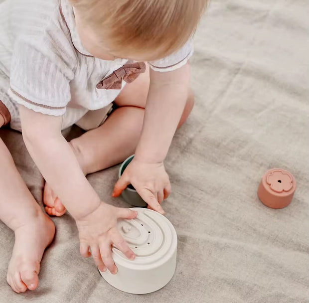 Stack & Bloom Silicone Cup Set